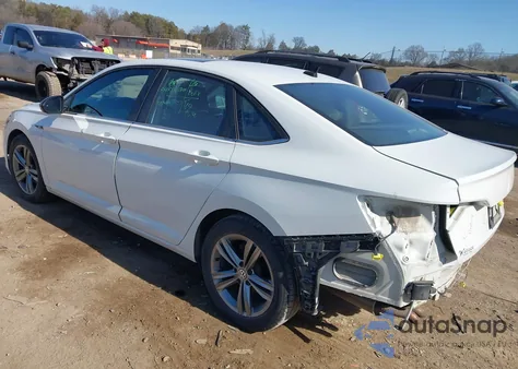 2020 Volkswagen Jetta 1.4T R-Line/1.4T S/S z USA, uszkodzony, nr VIN 3VWN57BU2LM035086